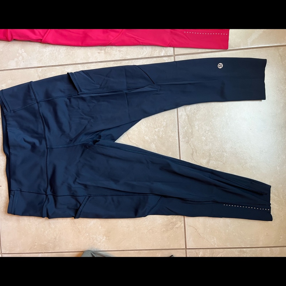 Lululemon Fast & Free Size 8, 19”